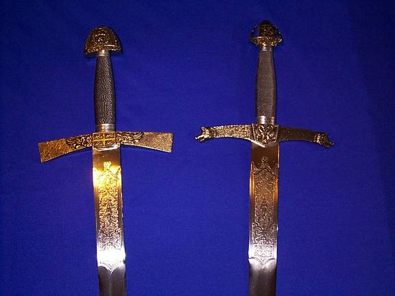 One of the earlier shots I took with my digital camera, this was later used on my website since I didn't have catalog pictures for these items. These swords laterbecame wall-decoration over my TV.