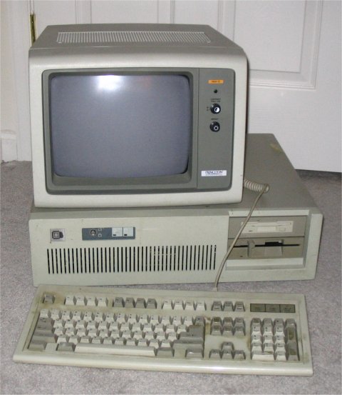 This is my old 286, my first computer that was really "mine" (andnot a "family" computer). For the bulk of the time that I ran<A href="http://ed.toton.org/bbs/">my BBS</A>, this was thecomputer it ran on. It is pictured with it's original Herculesamber monitor, though for much of the time it was in use, it hada VGA adapter (as it does currently).