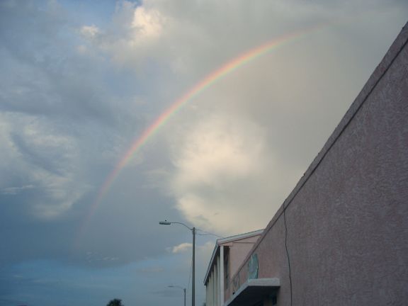 At the end of our last day, we decided to drive down to Cocoa Beach. As we walked fromthe wonderful little seafood restaurant we visited, we saw this rainbow.