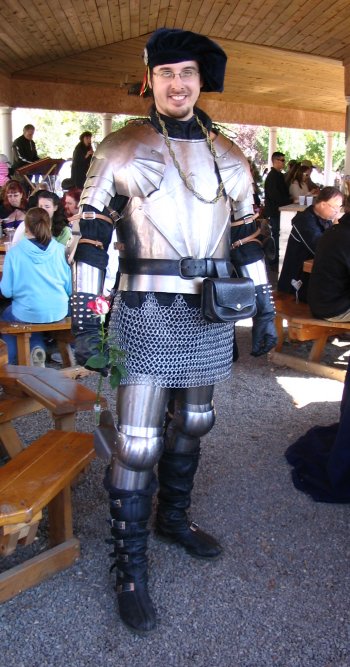 My plate armor made it to MDRF a second time, this time onclosing weekend. The chainmail skirt hung a little lower thanintended this time, but oh well. I need to do more work on itanyway. Still need to get me some greaves and sabatons. And agorget that doesn't suck.