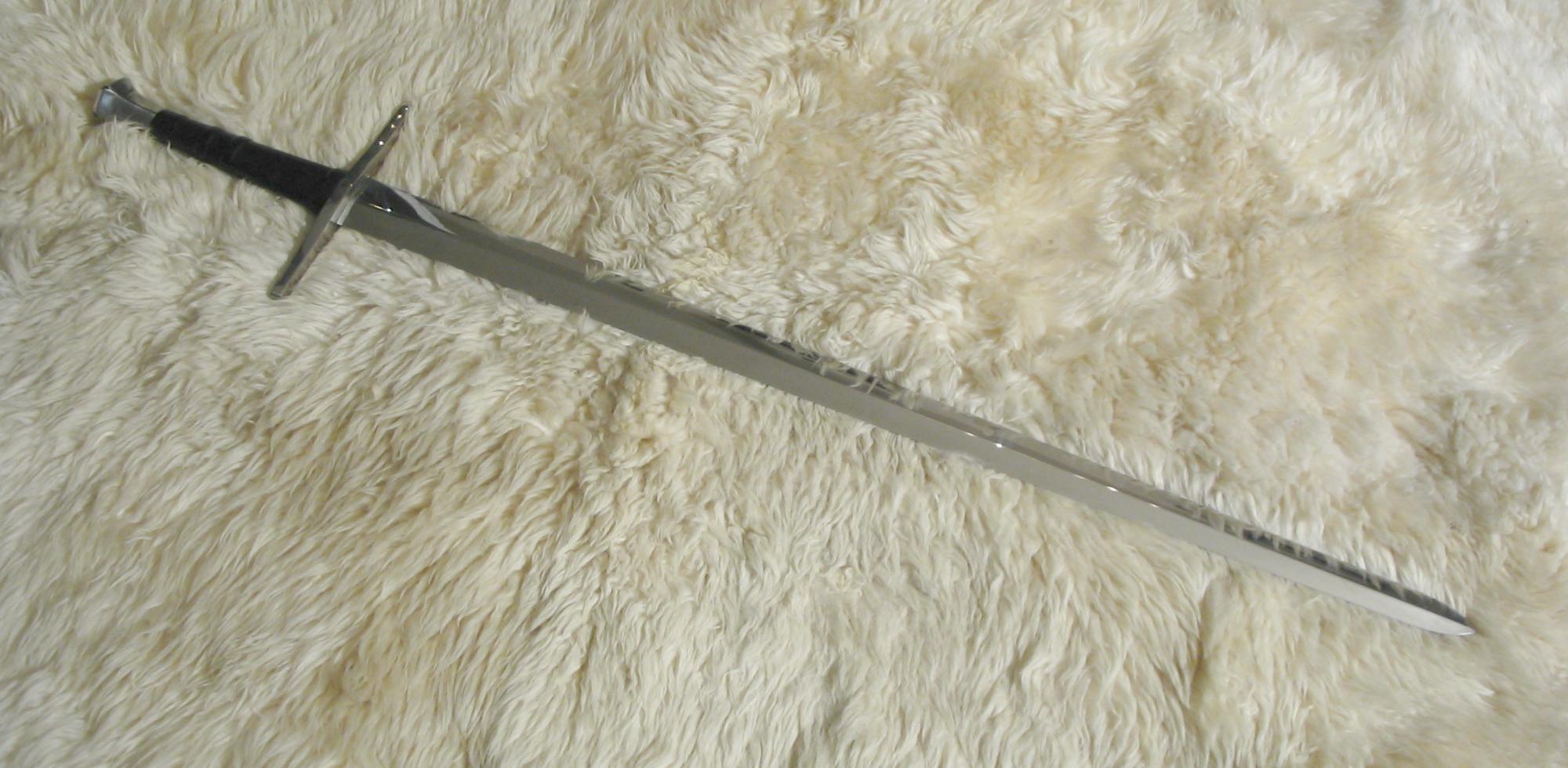  Cold Steel Hand-and-A-Half Sword with Leather/Wood